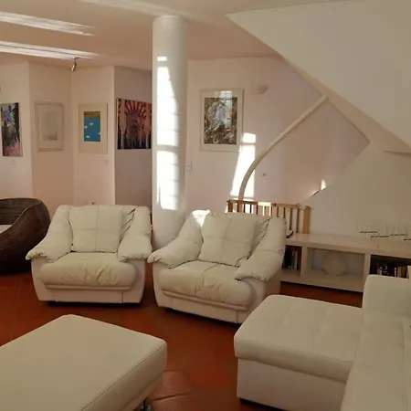 酒店 Casa Montegale Just 600m From Gale (Albufeira)